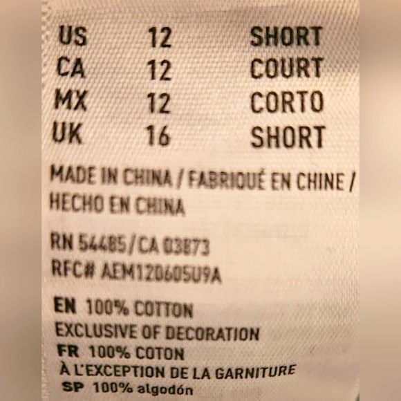 American Eagle Distressed Lightwash Jeans | Large Leg Holes - Picture 8 of 9